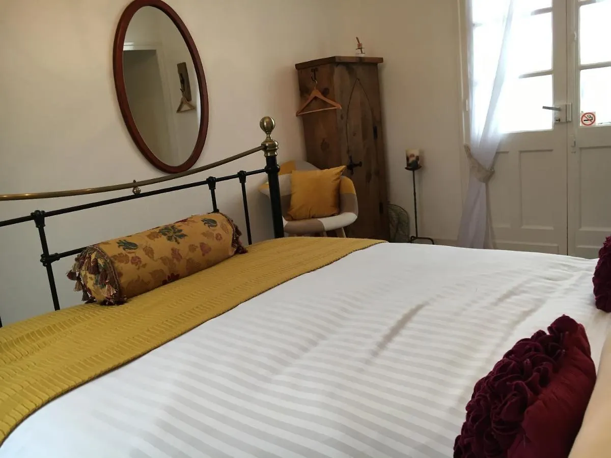 Le Presbytere B&B And Gite-Sleeps 4-6 Puy-lʼÉvêque