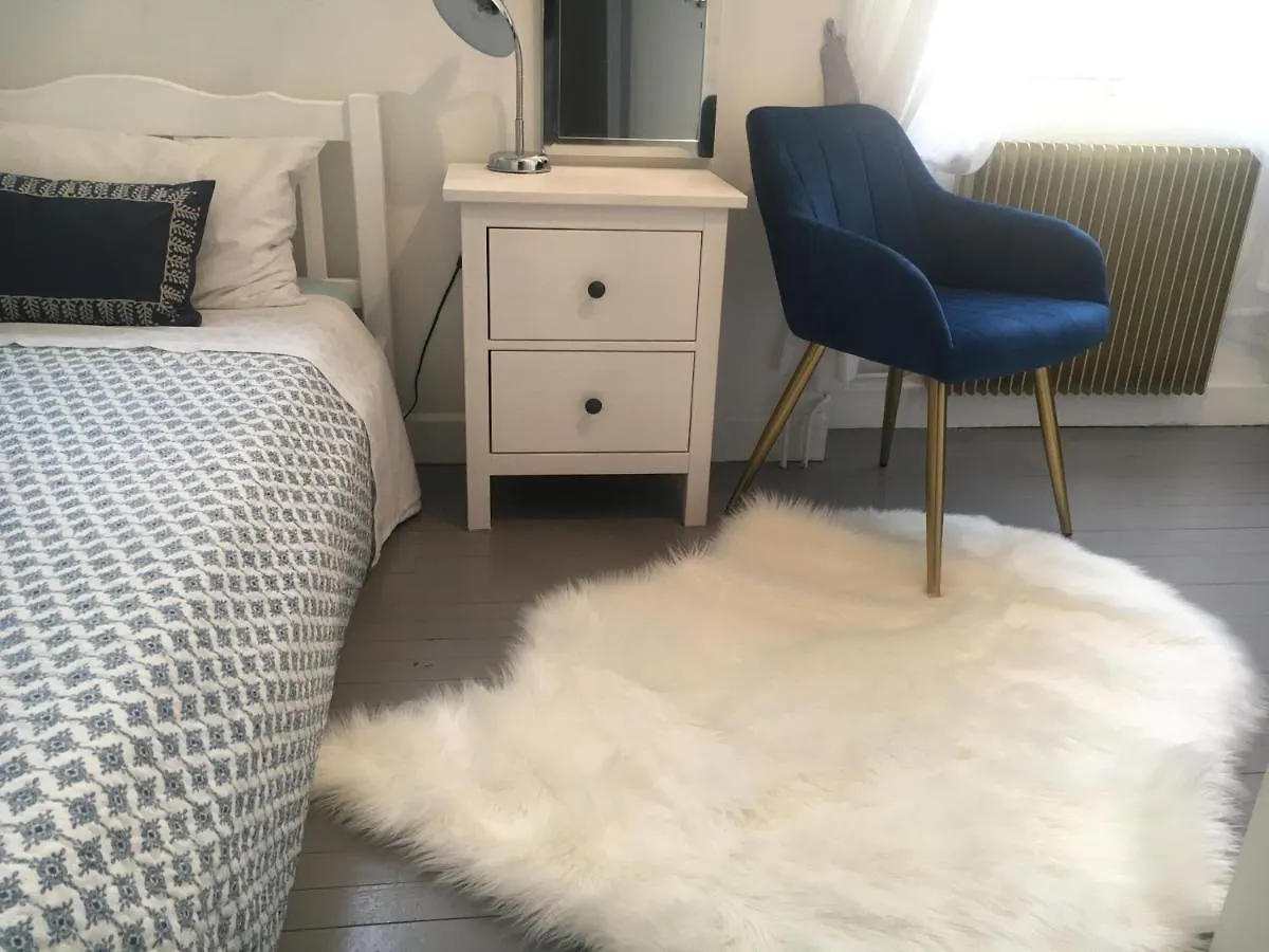 Le Presbytere B&B And Gite-Sleeps 4-6 Puy-lʼÉvêque Nocleg ze śniadaniem